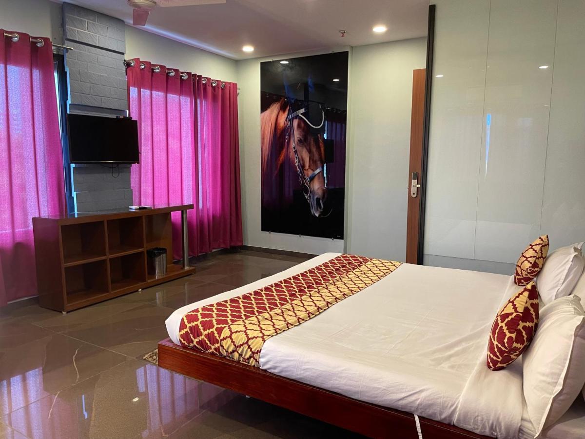 Hotel Airport Kk Nagpur Ngoại thất bức ảnh