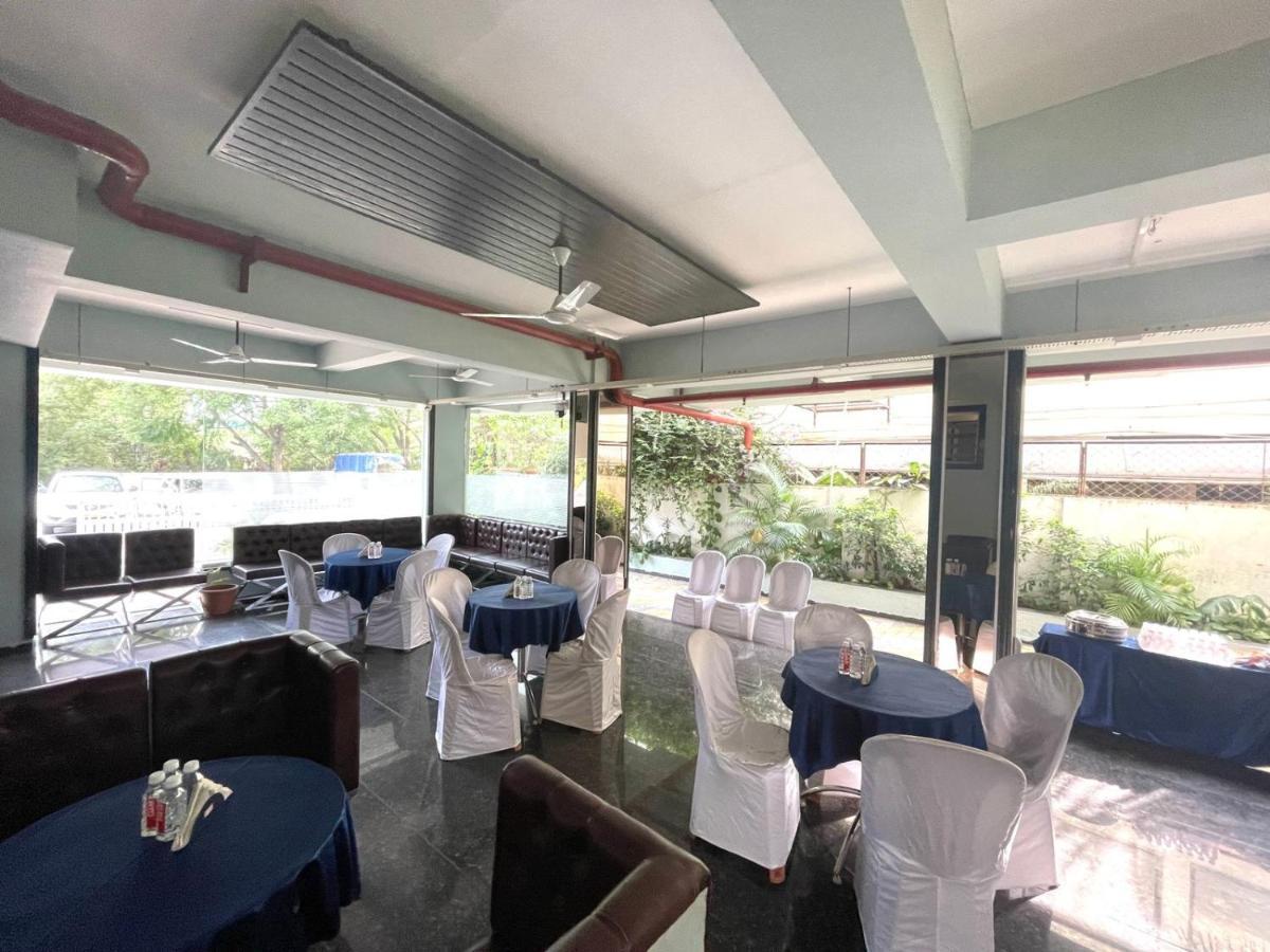 Hotel Airport Kk Nagpur Ngoại thất bức ảnh
